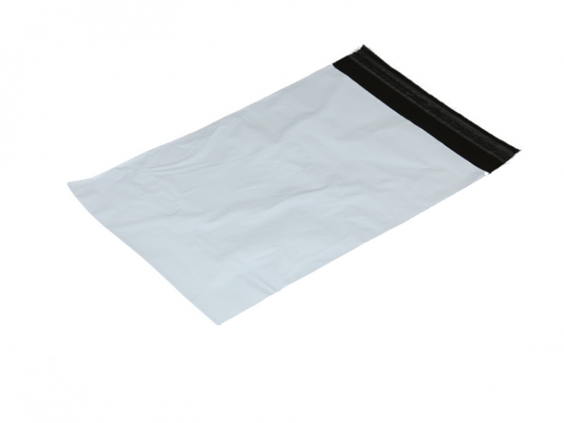 Levně 100 ks - Obálka plastová samolepiaca bielo-čierna 225x325, hr. 0,06 (80% podiel recyklátu)