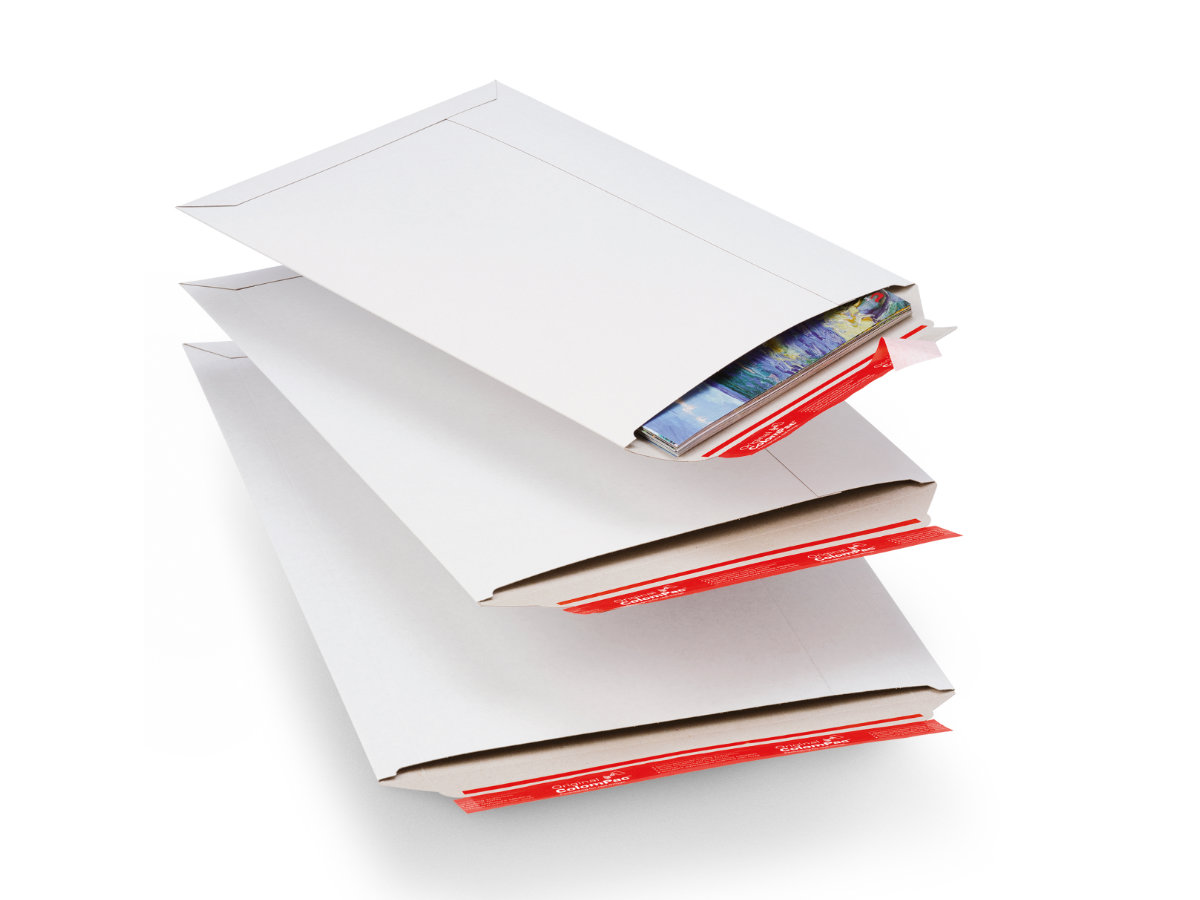 100 ks - Obálka poštová biela C4+ -  245x345x-30.
	profesionálny vzhľad zásielky
	samolepiaci uzáver
	otváranie trhacou páskou
	biely variant vhodný na tlač
	použiteľný vnútorný priestor obalu sa zmenšuje s narastajúcou hrúbkou vkladaného predmetu - max.