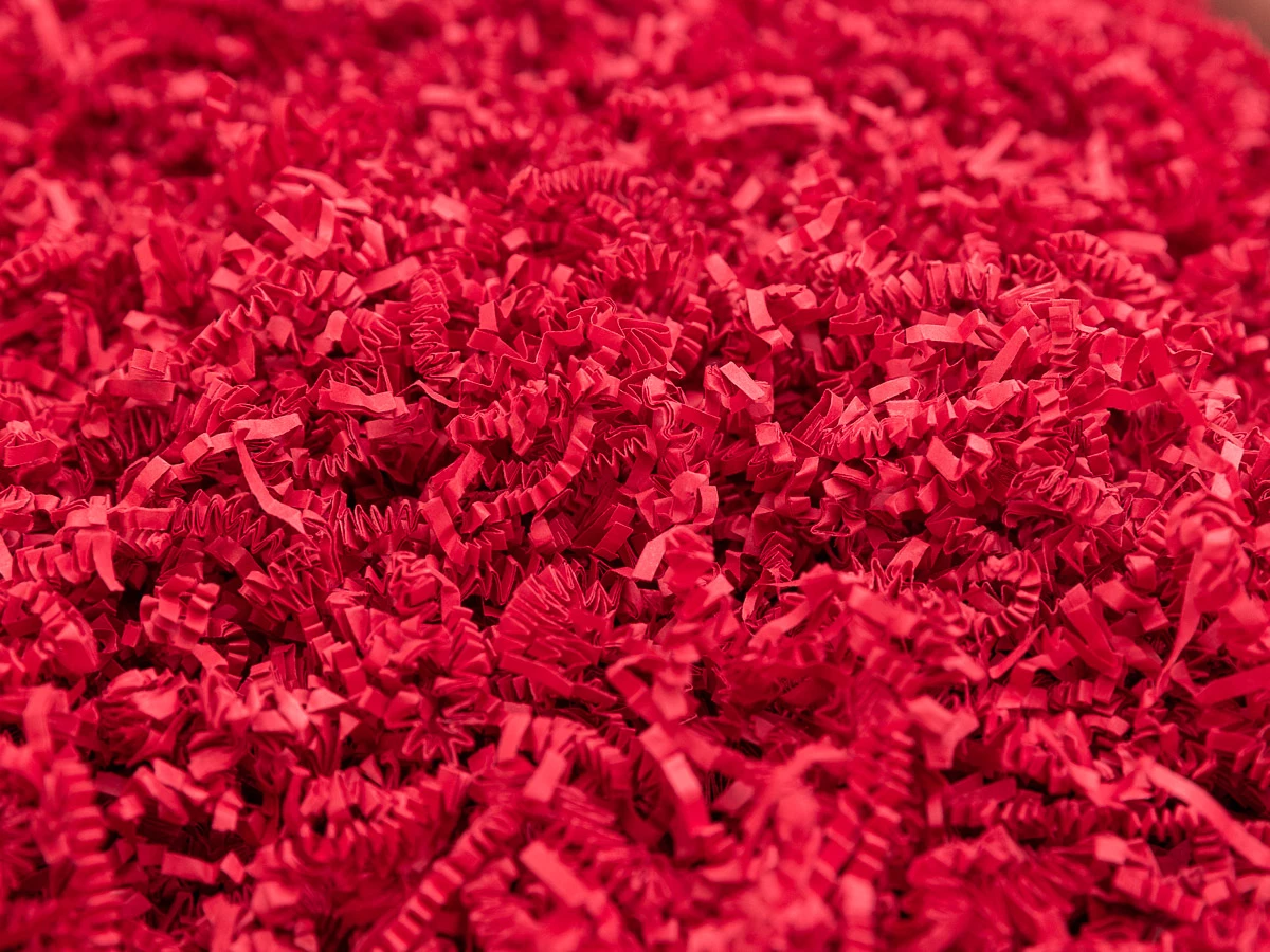 Darčeková sada - 100 ks veľkých krabíc so srdcom + 1ks Sizzle Deep Red 10kg - 007