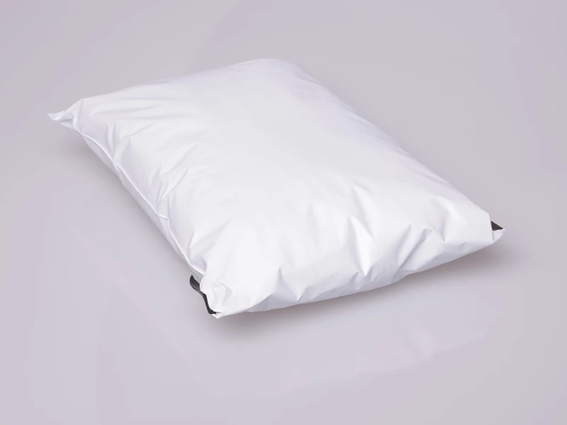 Obálka plastová samolepiaca bielo-čierna 325x425, hr. 0,06 - 004