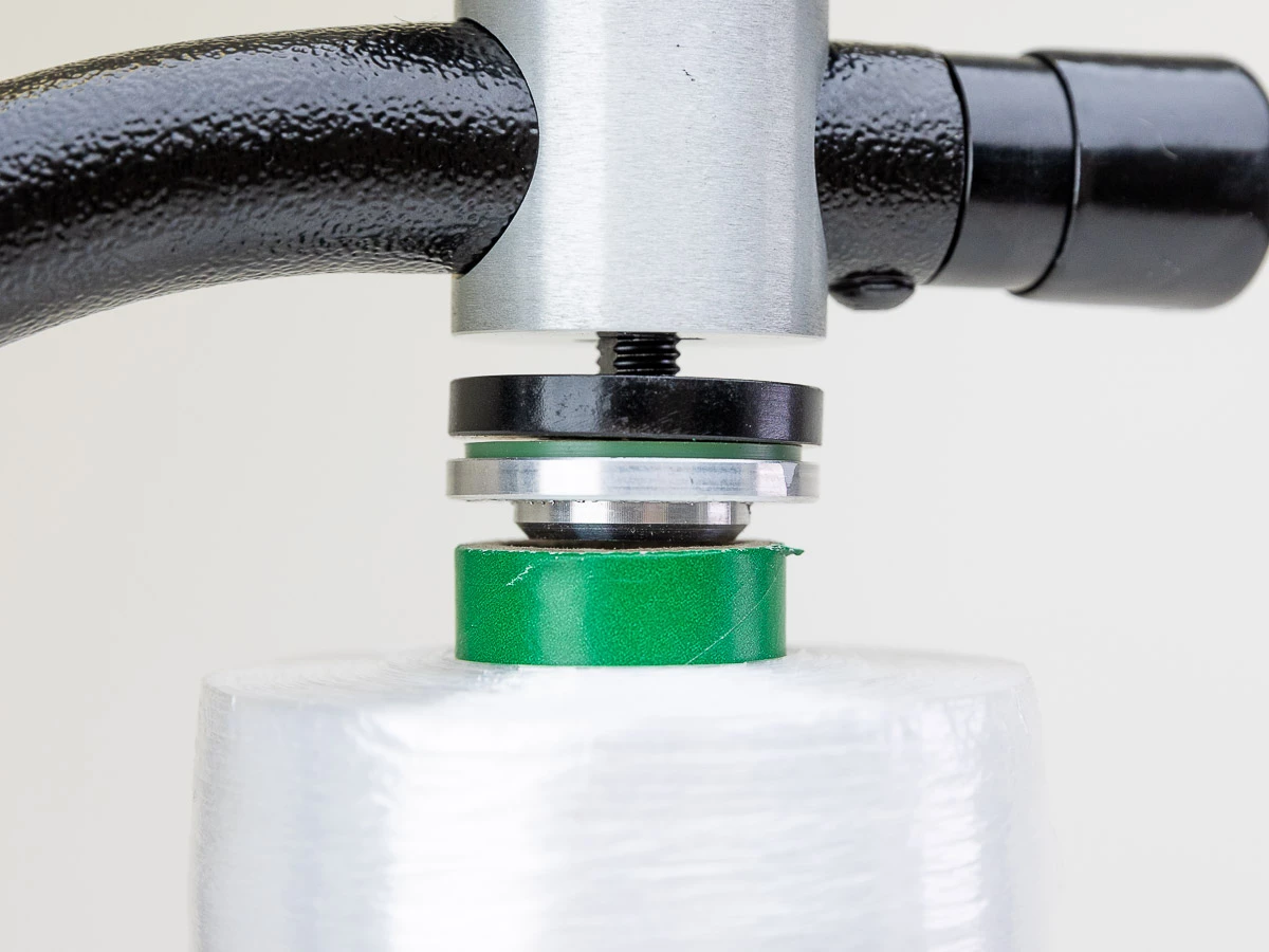 Odvíjač prieťažnej fólie STRETCH BOLT - 003