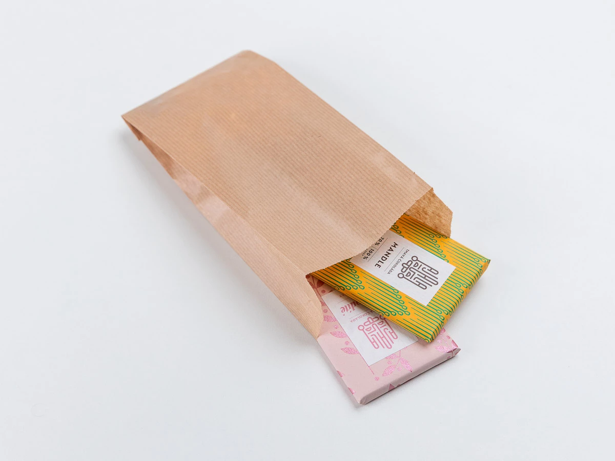 Papierové vrecko 140x320mm s bočnými skladmi 70mm, nosnosť 2kg - 001
