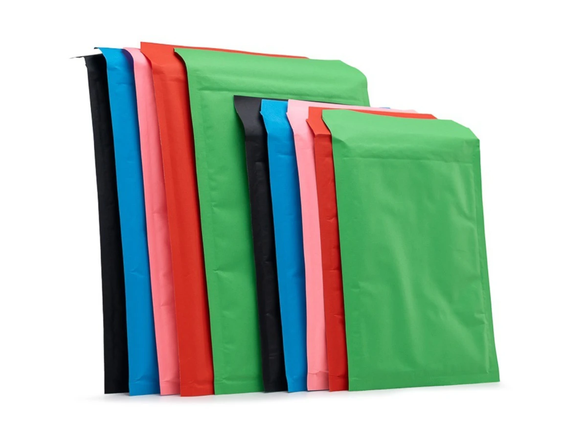 Bublinková obálka farebná - 004