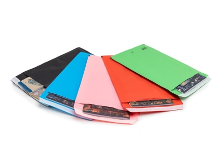 Bublinková obálka farebná