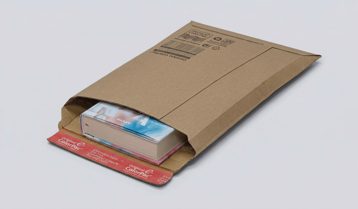 kniha v kartónovej obálke